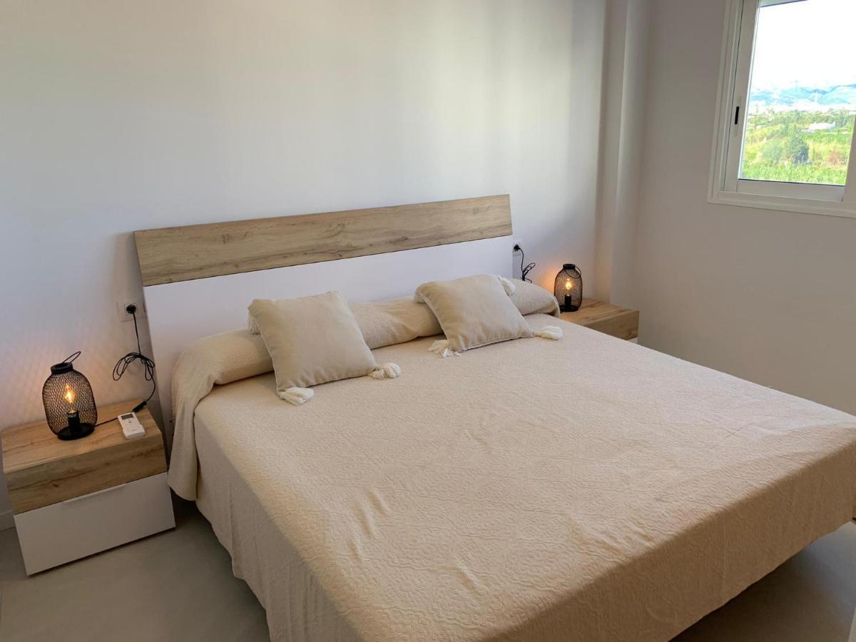 Beautiful Apartment With Pool Near The Beach Олива Екстериор снимка